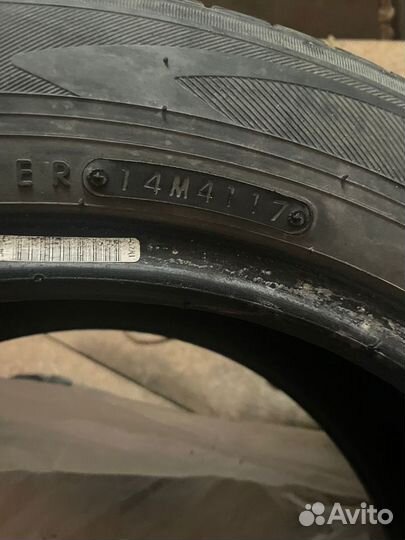 Toyo Tranpath MPZ 215/60 R17