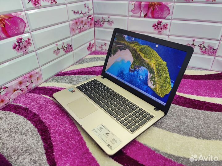 Ноутбук asus IPS/Intel Core i5/AMD Radeon R5 M420