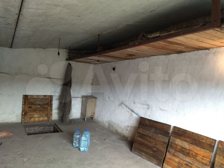 Гараж, > 30 м²