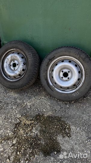 Диски r15 Magnetto + шины зимние на Рено Сандеро