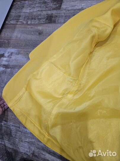 Пиджак желтый