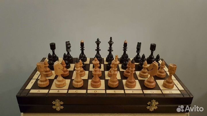 Шахматы Импортные дерево