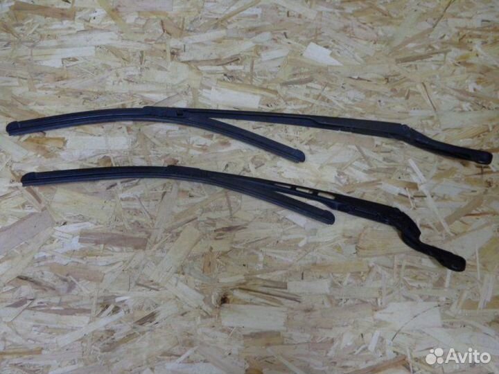 Поводок стеклоочистителя Audi A6 C6 BVJ