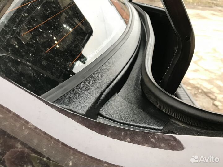 Жабо заднего стекла Лада Веста, Гранта FL