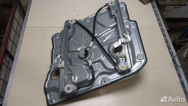 Стеклоподъемник электрический Nissan Primera P12