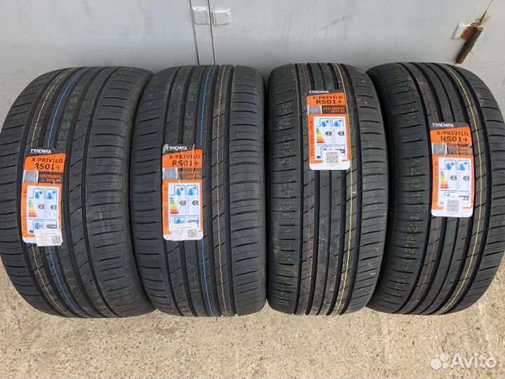 Tracmax X-Privilo RS01+ 275/40 R21 и 315/35 R21