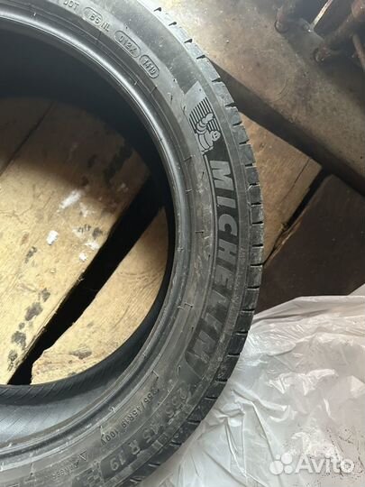 Michelin Pilot Sport 4 SUV 255/45 R19 100V