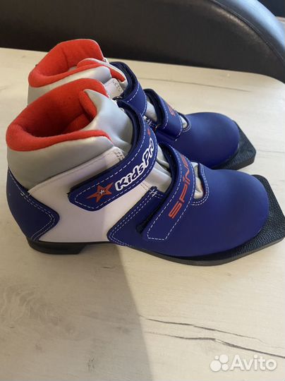 Лыжные ботинки