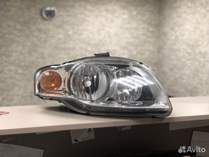 Фара правая Ауди А4 Б7 audi A4 8E B7