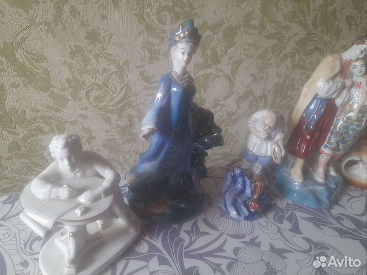Фарфоровые статуэтки