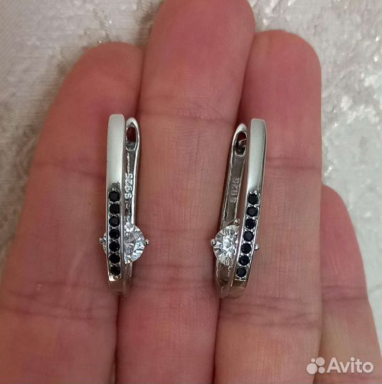 Новые серьги