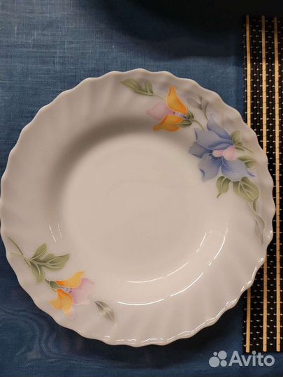 Тарелки десертные, стекло