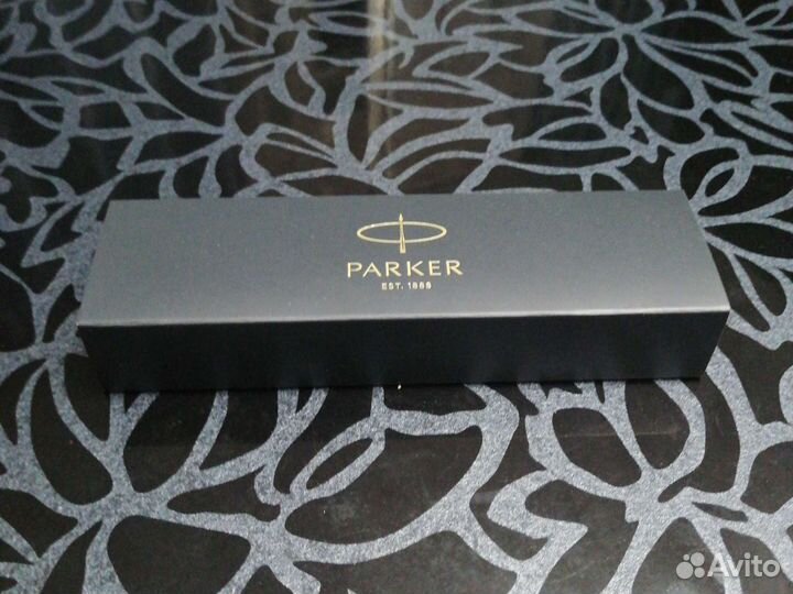 Шариковая ручка parker