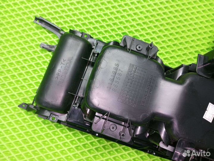 Подстаканник центральной консоли Honda Civic 4D 8