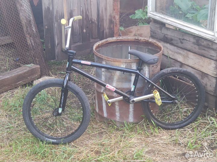 Трюковой велосипед bmx