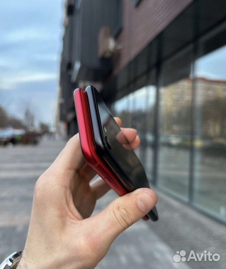 Оригинал iPhone SE 2020 (64gb)
