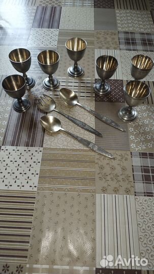 Мельхиоровые рюмки и ложки