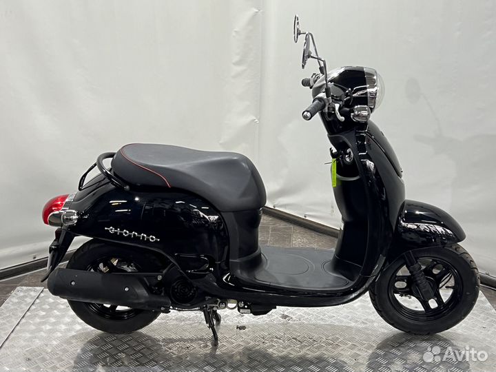 Скутер Honda Giorno