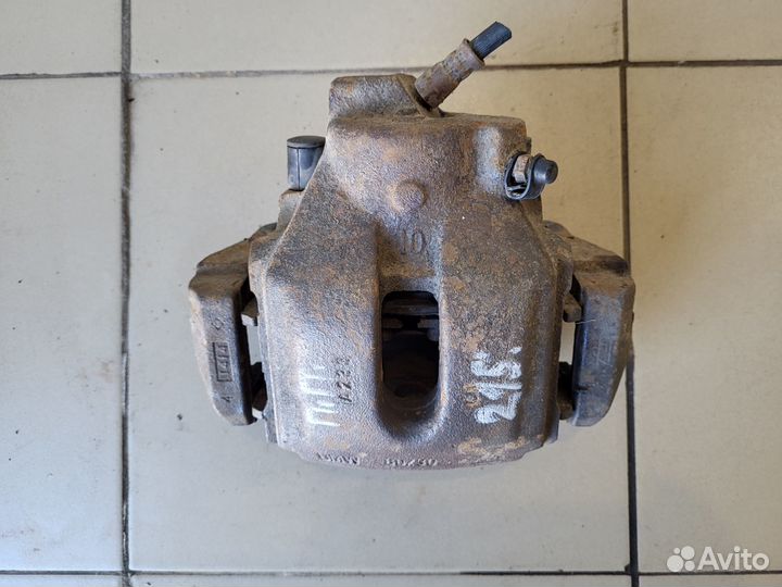 Суппорт тормозной BMW X5 E53 бмв Х5 Е53 2004 г.в