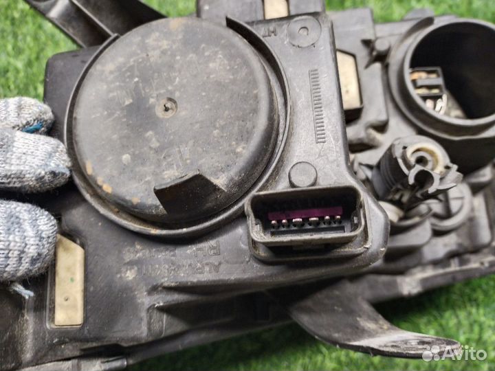 Фара Renault Sandero 2 2018 правая