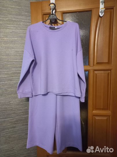 Костюм женский