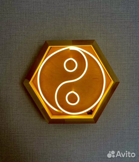 Неоновый светильник, 25 см