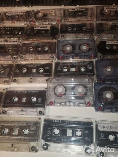 Аудиокассеты без обложек