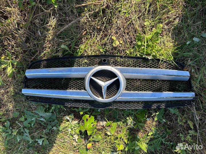 Решётка радиатора mercedes benz GL 166