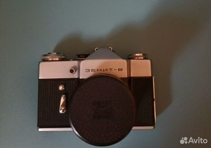 Пленочный фотоаппарат зенит-в
