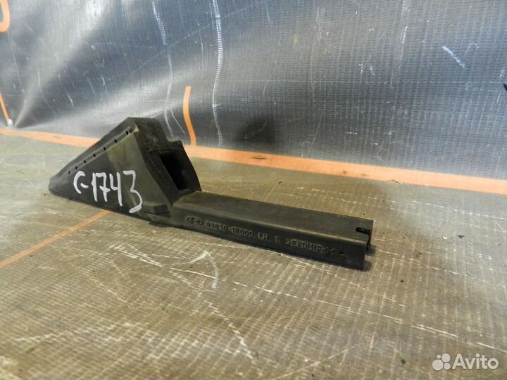 Накладка двери задней левой -Hyundai Solaris