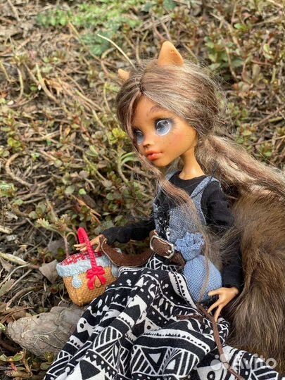 Ооак Волчица Клодин кукла Монстр хай