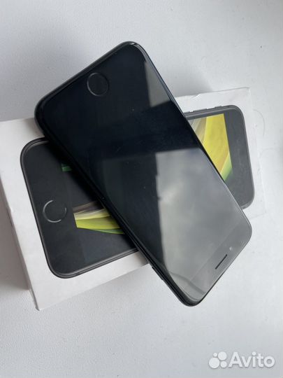 iPhone SE (2020), 64 ГБ