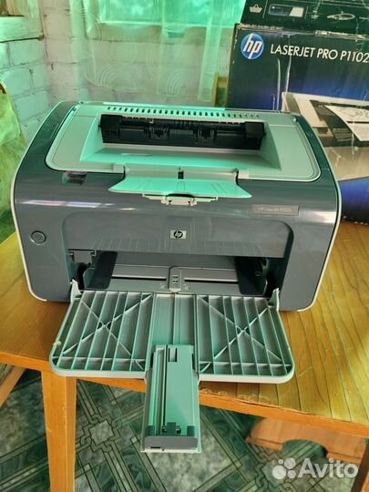 Принтер лазерный hp