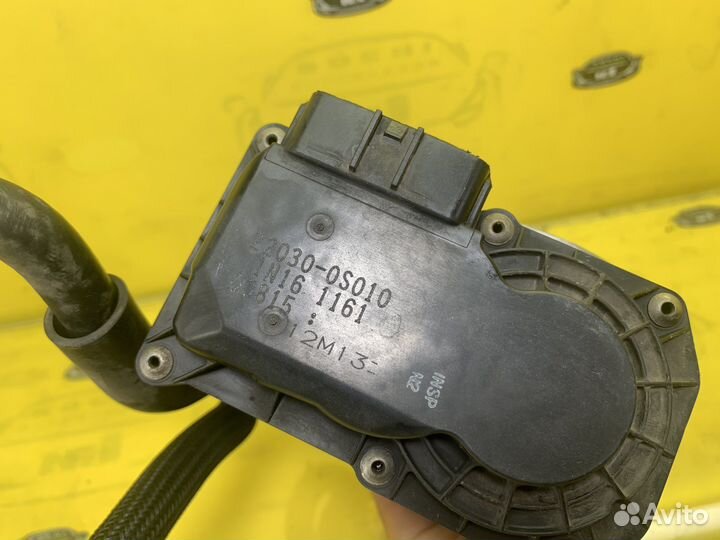 Дросельная заслонка Toyota sequoia 5.7 Tundra