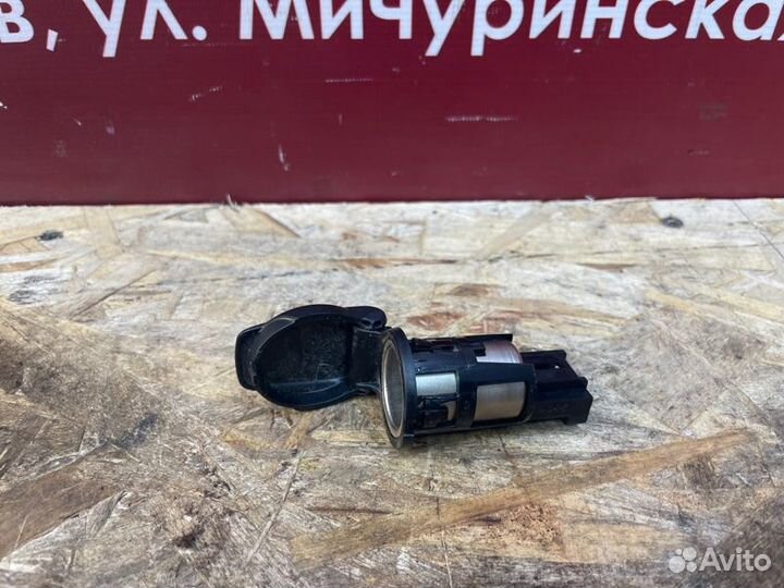 Розетка Renault Sandero Stepway