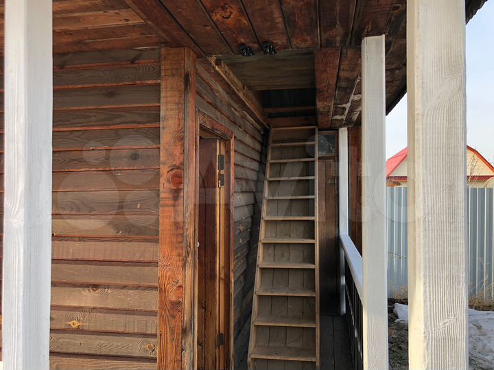 Дом 25 м² на участке 8 сот.