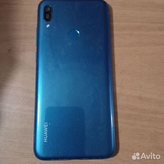 HUAWEI Y6 (2019), 2/32 ГБ