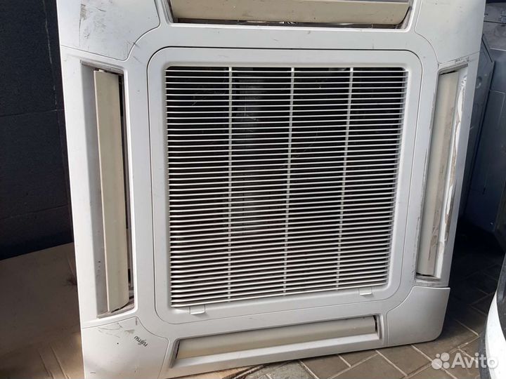 Кассетный кондиционер на 150 кв. М бу