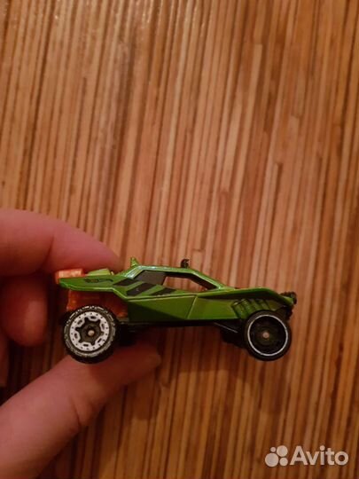 Машинки металлические Hot Wheels