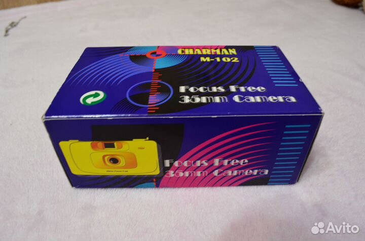 Ретро-фотоаппарат. Работает без батареек