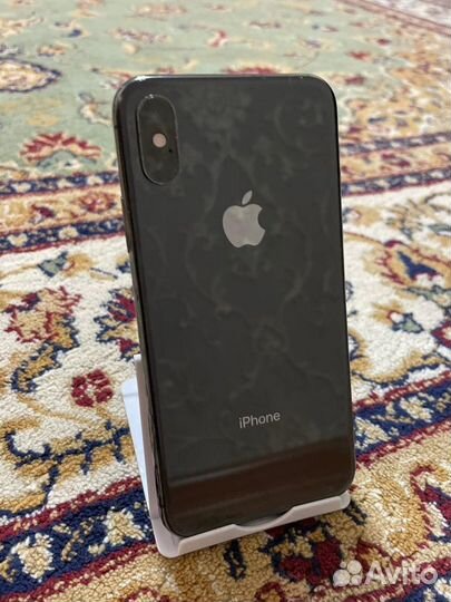 iPhone Xs, 64 ГБ