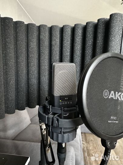 Студийный микрофон AKG C414 XLS