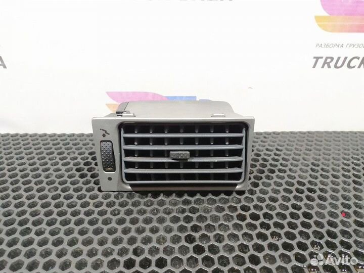 Дефлектор воздушный Iveco Stralis