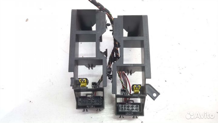 Разъём сидений Volkswagen Passat CC