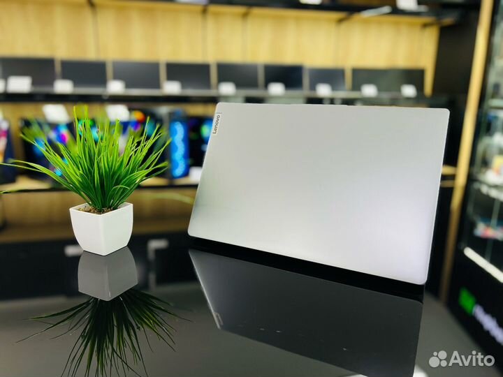 Мощный ноутбук Lenovo 15,6