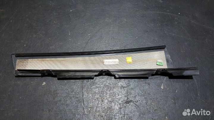 Накладка двери передняя правая Porsche Cayenne 958