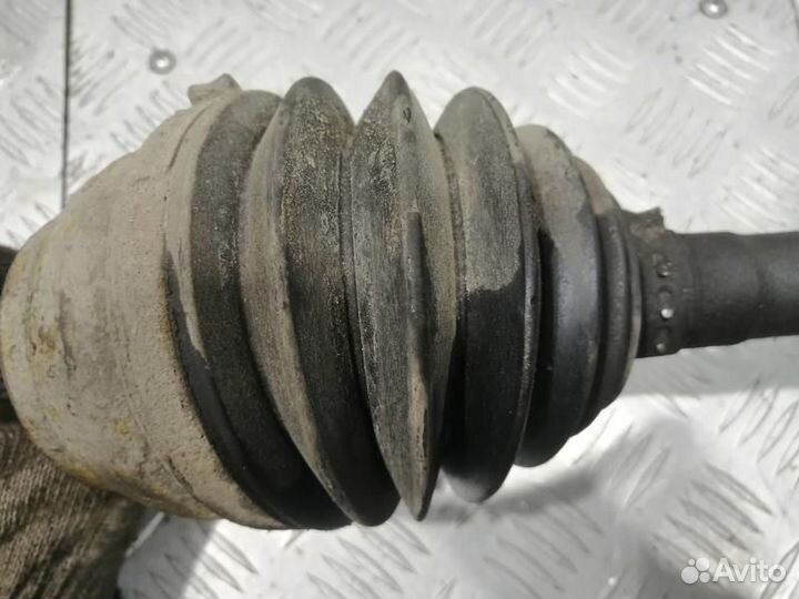 Привод, полуось правая VQ35DE 3.5L Nissan Teana 31