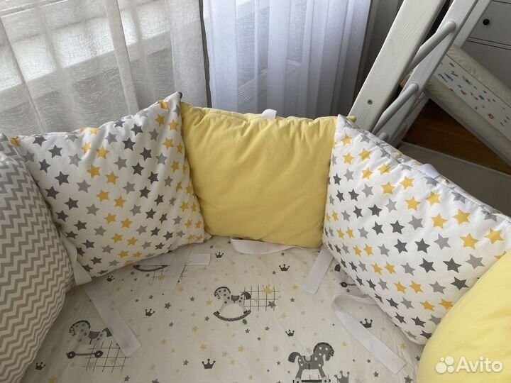 Комплект Бортики в детскую кроватку и простыня