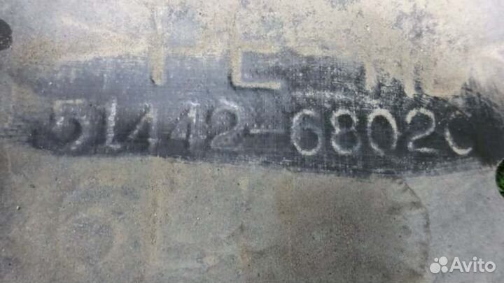 Защита двигателя левая Toyota Wish ZGE20 2ZR-FAE