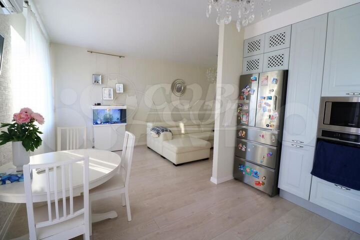 2-к. квартира, 87 м², 13/16 эт.